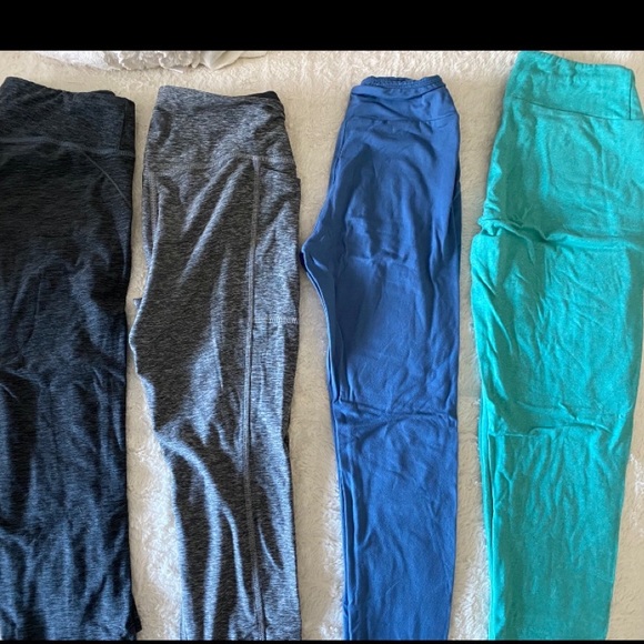 ALL LEGGINGS SIZE SMALL - Picture 1 of 1